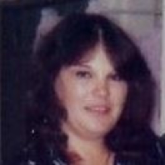 Meet your Posher, Gloria - Picture 1 of 1